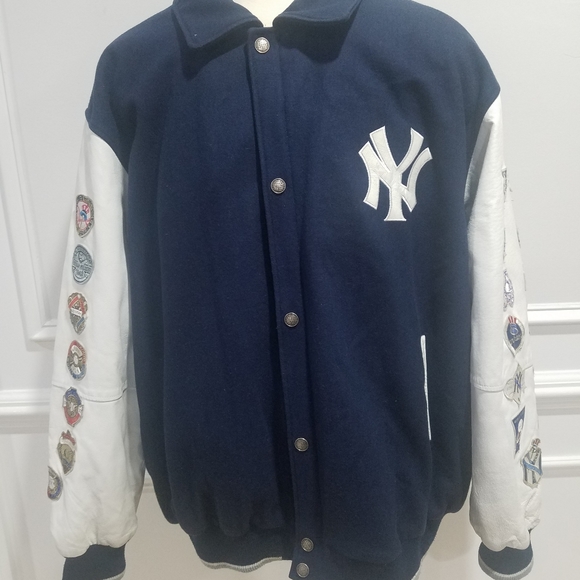 Genuine MLB Apparel - Picture 2 of 8